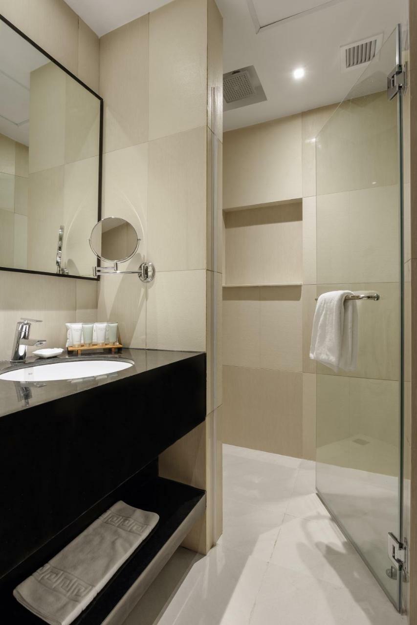 Summit Hotel Таклобан Екстериор снимка