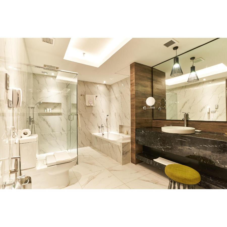 Summit Hotel Таклобан Екстериор снимка