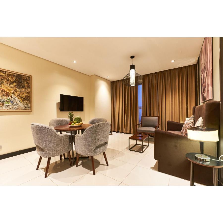 Summit Hotel Таклобан Екстериор снимка